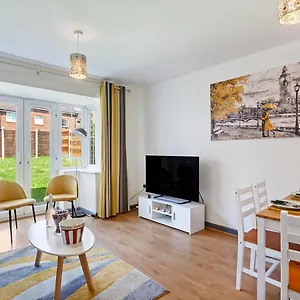 Near Airport & Nec, The Leyburn Holiday home Birmingham